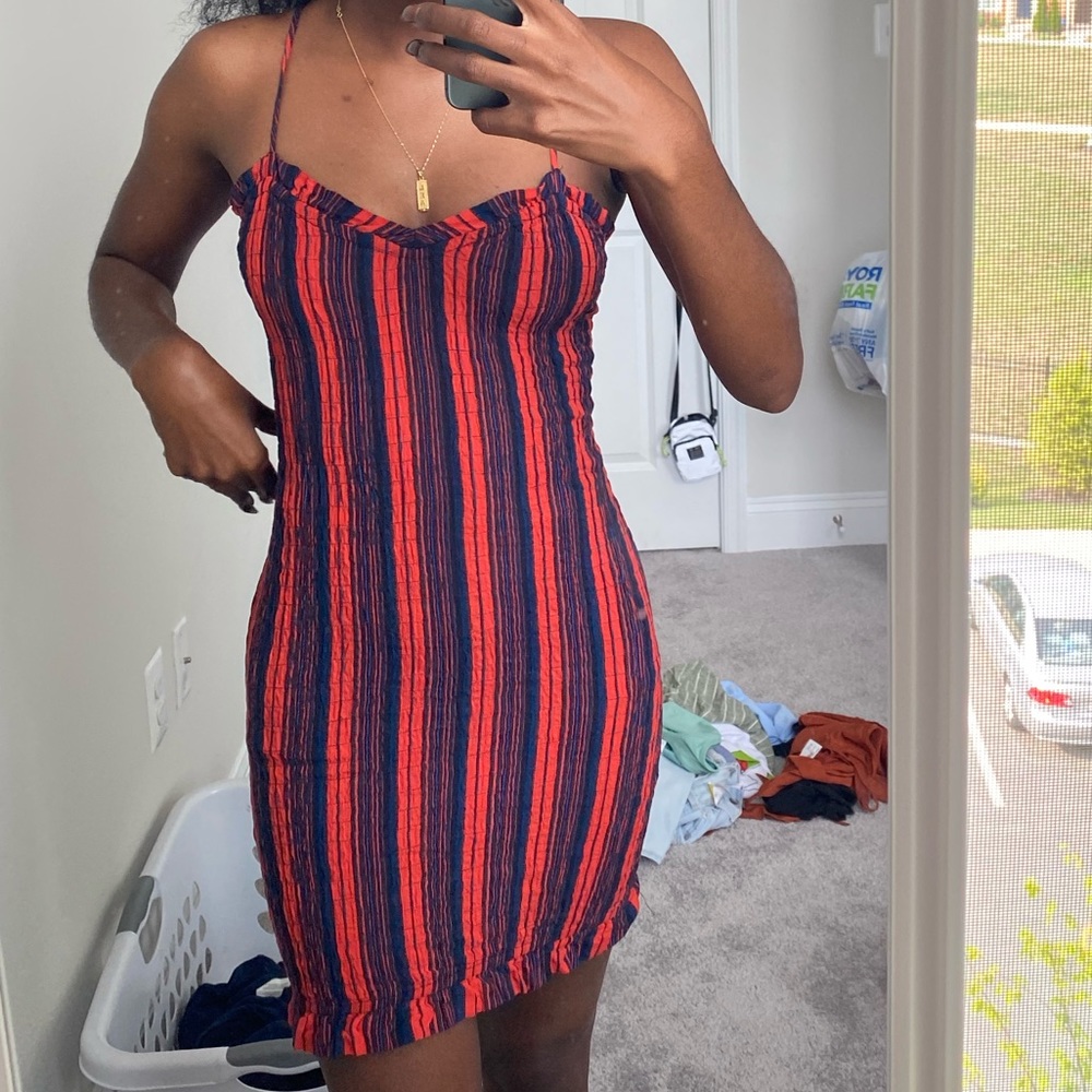 BODYCON DRESS